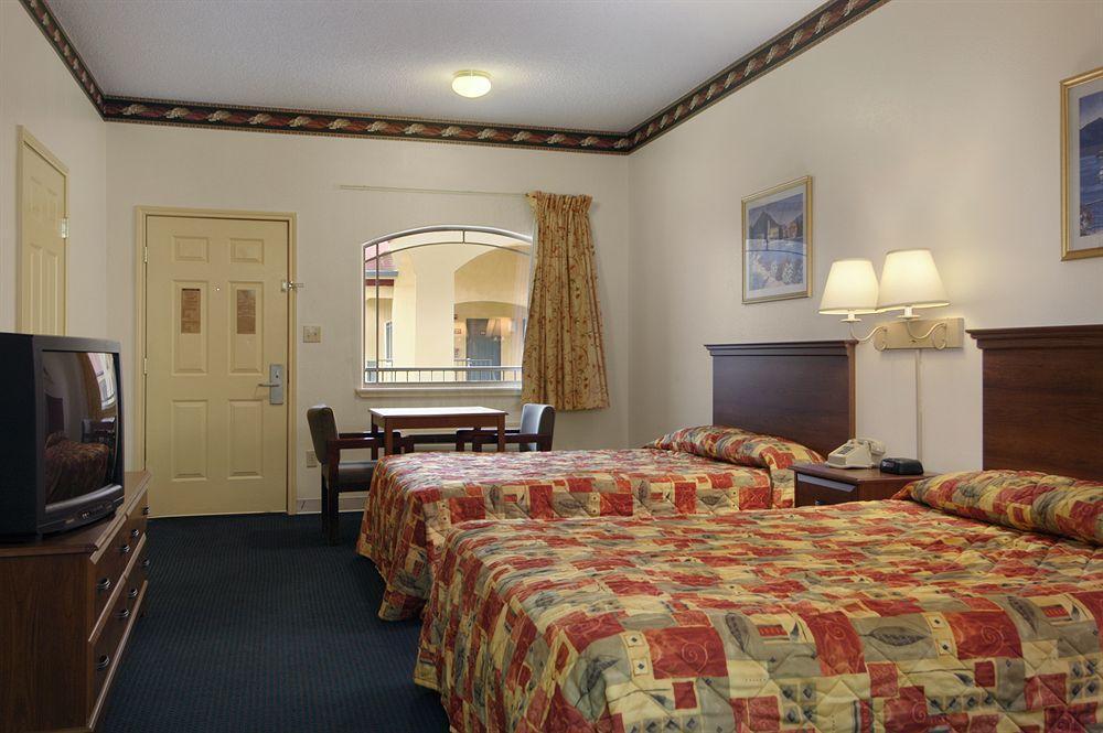 Texas Inn And Suites - Rio Grande Valley Эдинбург Номер фото